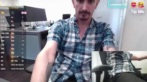 Snapshot of prince_raphael chatting on 10/11/25, 10:36 Riffraff online show from 10/11/25, 10:36