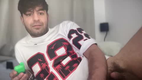 Snapshot of princea933 chatting on 02/05/26, 05:12 PrinceA933 online show from 02/05/26, 05:12