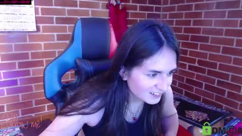 Snapshot of princesa_leia_zathur chatting on 02/10/25, 02:16 Leia online show from 02/10/25, 02:16