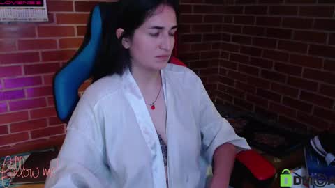 Snapshot of princesa_leia_zathur chatting on 02/11/25, 01:30 Leia online show from 02/11/25, 01:30