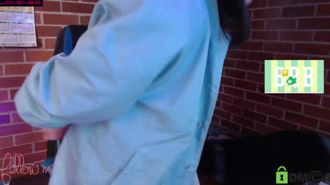 Snapshot of princesa_leia_zathur chatting on 02/18/25, 01:00 Leia online show from 02/18/25, 01:00