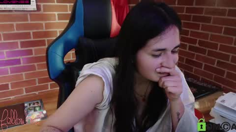 Snapshot of princesa_leia_zathur chatting on 02/21/25, 06:59 Leia online show from 02/21/25, 06:59