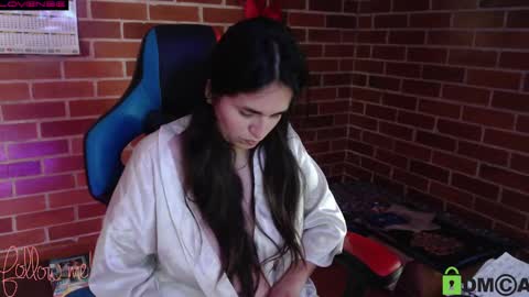 Snapshot of princesa_leia_zathur chatting on 02/23/25, 03:51 Leia online show from 02/23/25, 03:51