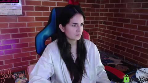 Snapshot of princesa_leia_zathur chatting on 02/23/25, 06:56 Leia online show from 02/23/25, 06:56