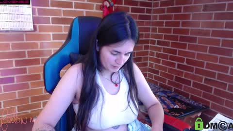 Snapshot of princesa_leia_zathur chatting on 03/05/25, 04:46 Leia online show from 03/05/25, 04:46