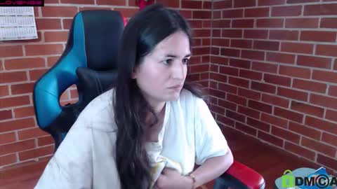 Snapshot of princesa_leia_zathur chatting on 09/10/25, 06:30 Leia online show from 09/10/25, 06:30