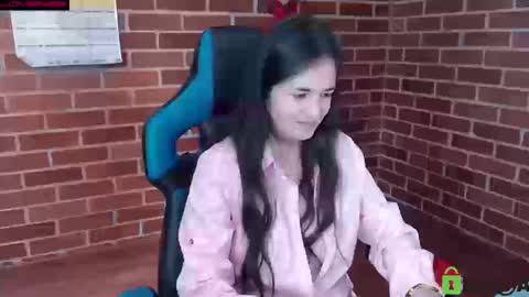 Snapshot of princesa_leia_zathur chatting on 09/11/25, 01:33 Leia online show from 09/11/25, 01:33