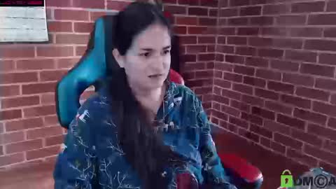 Snapshot of princesa_leia_zathur chatting on 09/24/25, 02:09 Leia online show from 09/24/25, 02:09