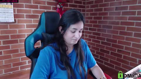 Snapshot of princesa_leia_zathur chatting on 09/27/25, 02:00 Leia online show from 09/27/25, 02:00