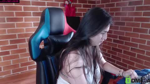 Snapshot of princesa_leia_zathur chatting on 10/06/25, 02:36 Leia online show from 10/06/25, 02:36