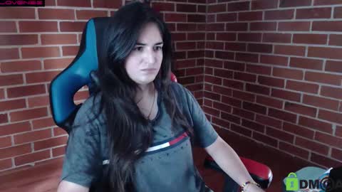 Snapshot of princesa_leia_zathur chatting on 10/10/25, 03:22 Leia online show from 10/10/25, 03:22