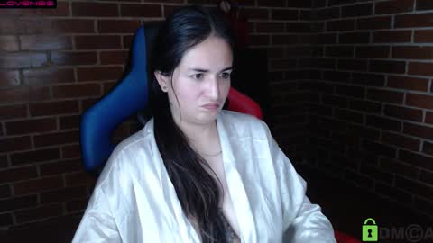 Snapshot of princesa_leia_zathur chatting on 01/09/26, 12:46 Leia online show from 01/09/26, 12:46