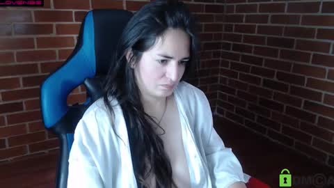 Snapshot of princesa_leia_zathur chatting on 02/06/26, 11:57 Leia online show from 02/06/26, 11:57