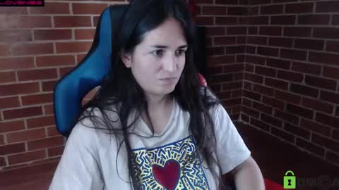 Snapshot of princesa_leia_zathur chatting on 02/22/26, 07:23 Leia online show from 02/22/26, 07:23