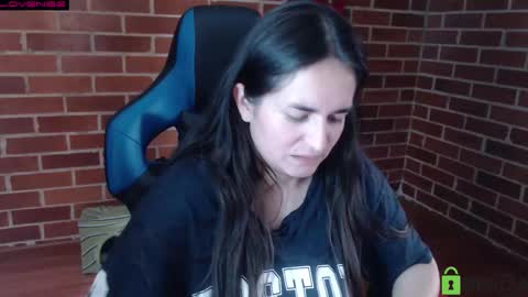 Snapshot of princesa_leia_zathur chatting on 03/05/26, 08:38 Leia online show from 03/05/26, 08:38