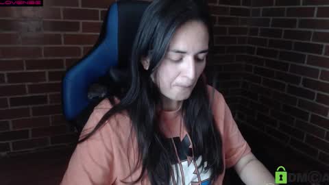 Snapshot of princesa_leia_zathur chatting on 03/10/26, 10:15 Leia online show from 03/10/26, 10:15