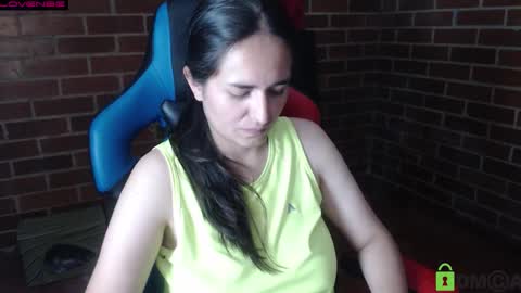 Snapshot of princesa_leia_zathur chatting on 03/24/26, 10:59 Leia online show from 03/24/26, 10:59