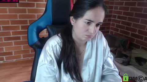 Leia online show from 06/15/26, 04:20