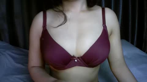 Snapshot of princess916446 chatting on 12/18/25, 03:01 princess online show from 12/18/25, 03:01