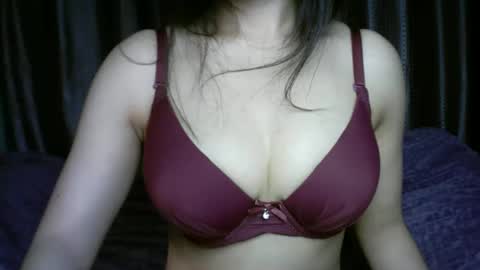 Snapshot of princess916446 chatting on 03/09/26, 04:11 princess online show from 03/09/26, 04:11