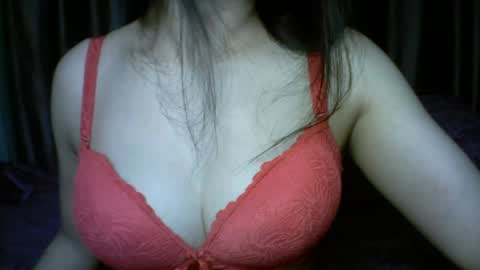 Snapshot of princess916446 chatting on 04/29/26, 02:43 princess online show from 04/29/26, 02:43