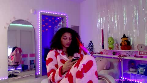 Snapshot of princess_cece chatting on 01/07/26, 12:51 Cece NEXT LIVESTREAM -- DEC. 4th 7 PM CST online show from 01/07/26, 12:51