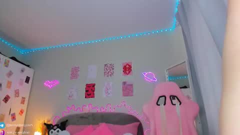 Snapshot of princess_kristy chatting on 07/28/26, 11:17 Kristy online show from 07/28/26, 11:17