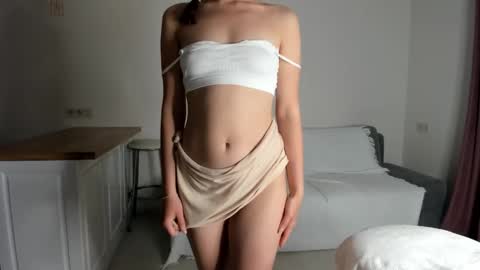 Snapshot of princess_moana chatting on 02/07/26, 04:00 princess_moana online show from 02/07/26, 04:00