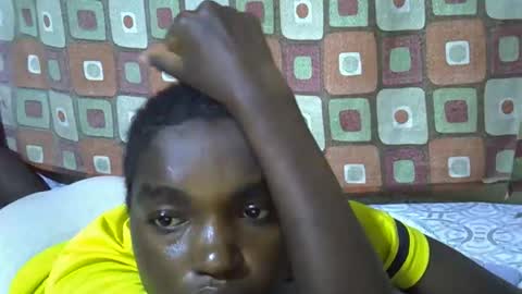 princess_scovia online show from 11/19/25, 07:03