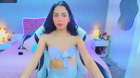 Snapshot of princess_skinny18 chatting on 06/22/26, 09:23 princess_skinny18 online show from 06/22/26, 09:23