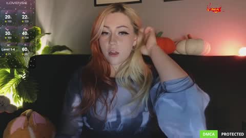 Snapshot of princess_sofiee chatting on 01/20/25, 08:29 Yo Im Sofiee online show from 01/20/25, 08:29