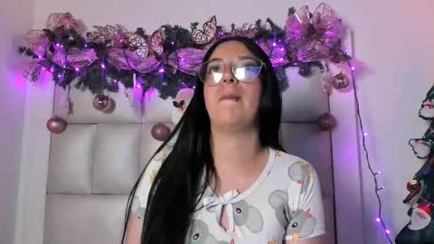 princess_tokyo_ online show from 12/16/25, 08:08