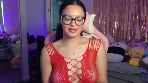 Snapshot of princessamberrrxo chatting on 12/17/25, 10:27 Amber online show from 12/17/25, 10:27