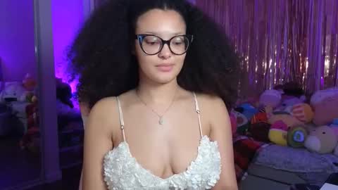 Snapshot of princessamberrrxo chatting on 01/13/26, 09:36 Amber online show from 01/13/26, 09:36