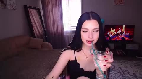 princessamira1 online show from 05/05/26, 09:28