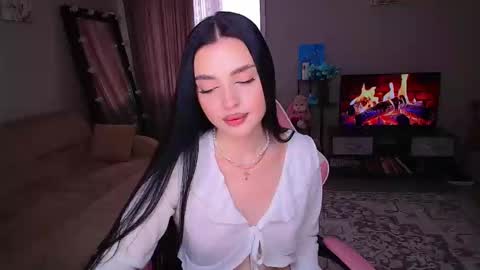 princessamira1 online show from 05/07/26, 07:47