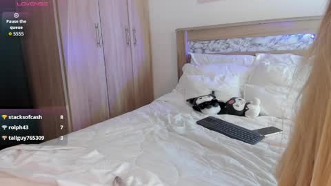 princessammy1 online show from 04/28/26, 02:27