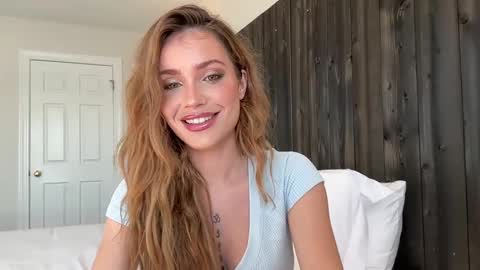 Snapshot of princessbbgirl chatting on 02/04/25, 06:06 princessbbgirl online show from 02/04/25, 06:06