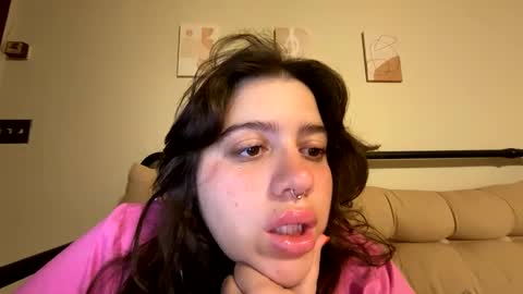 Snapshot of princesslaylaa chatting on 09/20/25, 10:27 princessviccxo online show from 09/20/25, 10:27