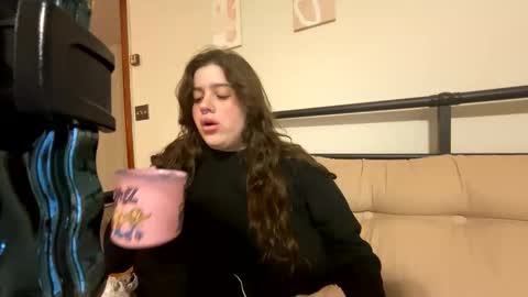 Snapshot of princesslaylaa chatting on 02/12/26, 02:28 princessviccxo online show from 02/12/26, 02:28