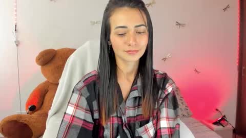 princessluna_14 online show from 10/16/25, 07:48