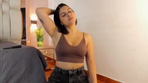 Lu online show from 04/30/26, 07:42