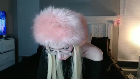 princessminxxy online show from 02/19/25, 07:06