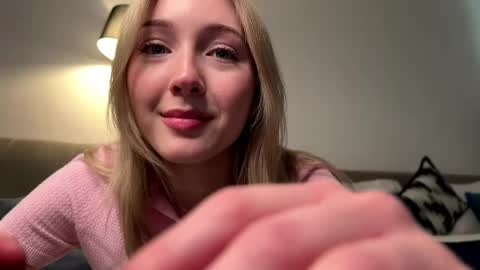 Kate online show from 04/21/26, 01:28