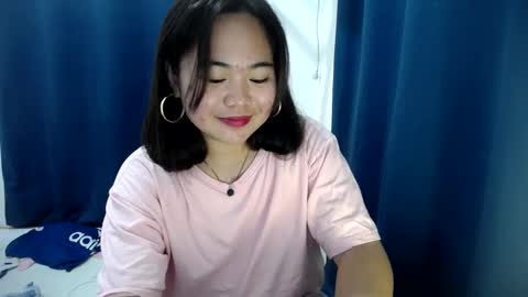 Snapshot of princessnaughty69 chatting on 01/01/25, 01:27 SweetyHeart online show from 01/01/25, 01:27