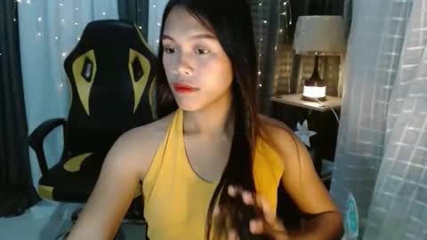 Snapshot of princessrynn chatting on 11/11/25, 10:15 princessrynn online show from 11/11/25, 10:15