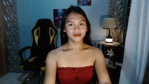 Snapshot of princessrynn chatting on 11/28/25, 09:34 princessrynn online show from 11/28/25, 09:34