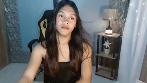 Snapshot of princessrynn chatting on 12/05/25, 10:24 princessrynn online show from 12/05/25, 10:24