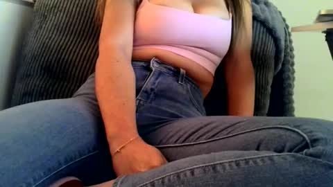 Snapshot of princessxxx33ddi chatting on 03/01/26, 10:17 princesstits online show from 03/01/26, 10:17