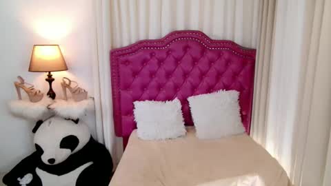 princessyanzy1 online show from 09/09/25, 04:56